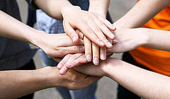 Kursangebote für Menschen mit Lernschwierigkeiten: Menschen mit Behinderung bilden sich weiter · Es gibt hier auch noch ein Extra-Programm. Sprechen Sie uns an!